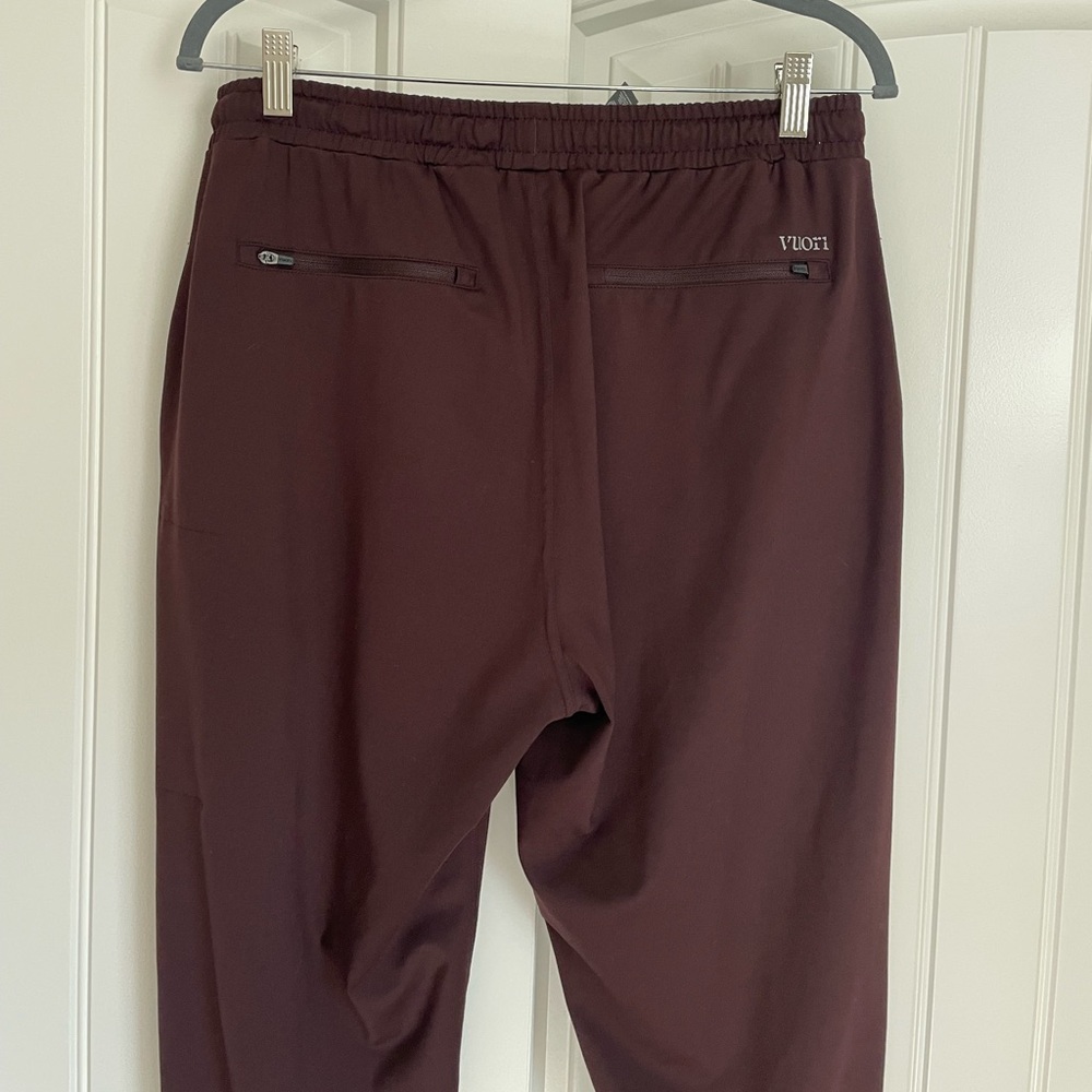Vuori performance pant jogger plum purple color men’s size large - Picture 5 of 6